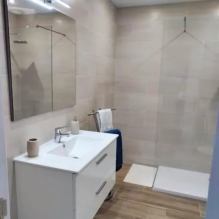 Lägenhet Apartamento Reformado Con Vistas Al Mar *